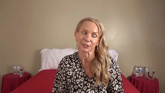 casting desperate amateurs bella and sylvia getting their tight milf pussies stretched out bbc action 1733502545