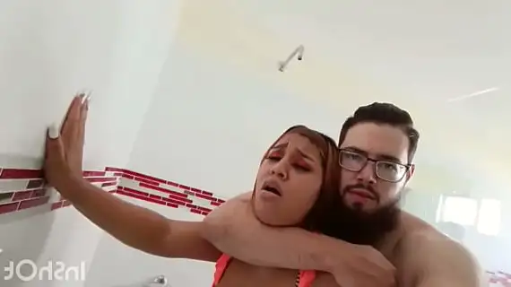 woman wants to come to the united states to work as a whore 1733502470